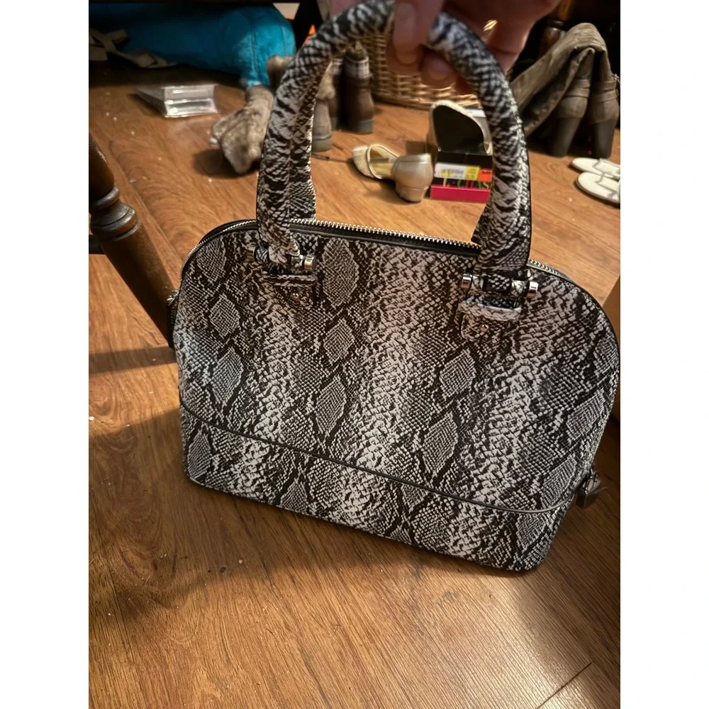 Womens Dome Satchel Handbag Snakeskin Print‎ Black White Silver  Handle Bag